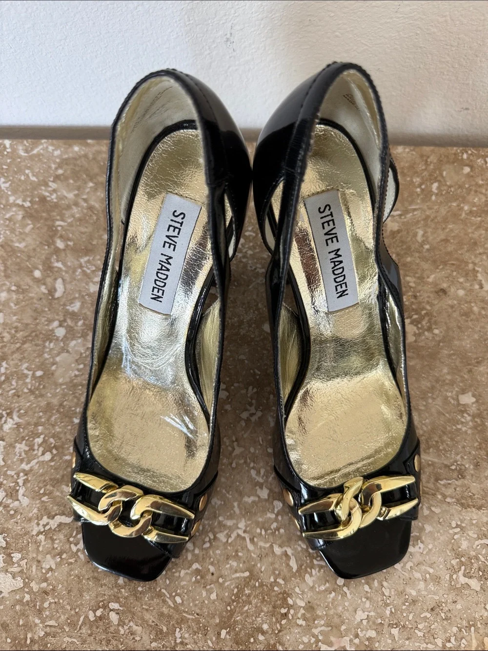 Steve Madden Black Patent Peep Toe Pumps Gold Chain Block Heel Size 8